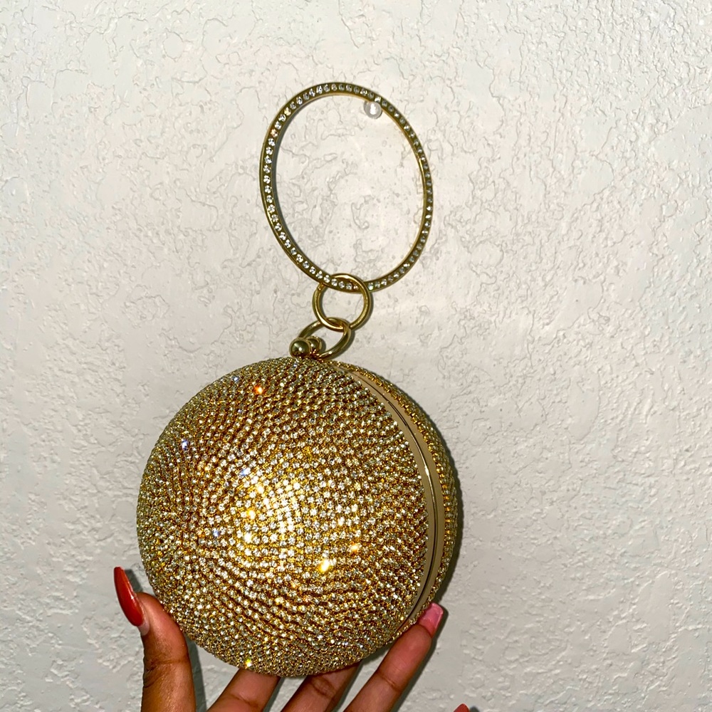 CLUTCH BAG